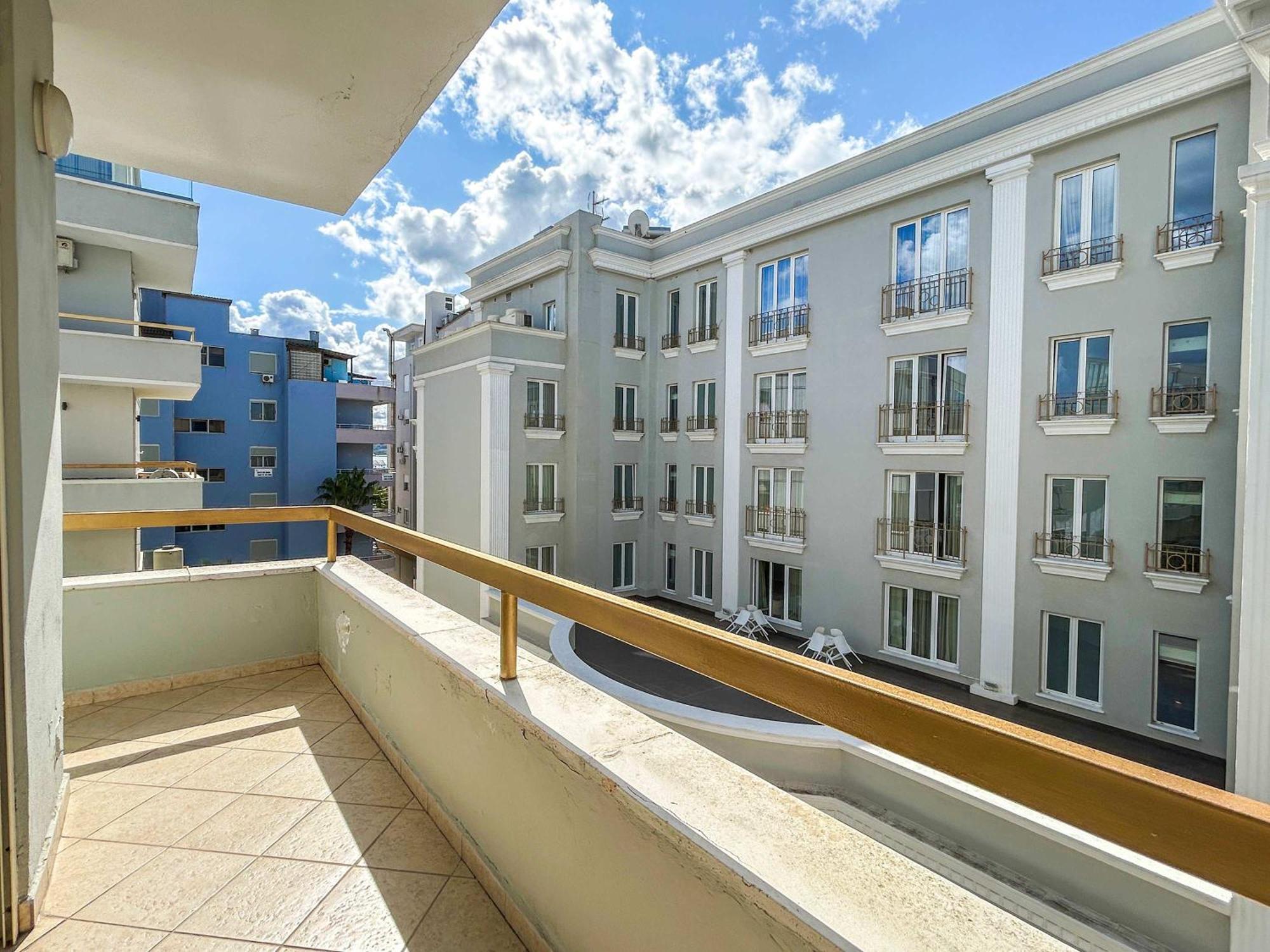 Royal 520 Apartamento Durrës Exterior foto