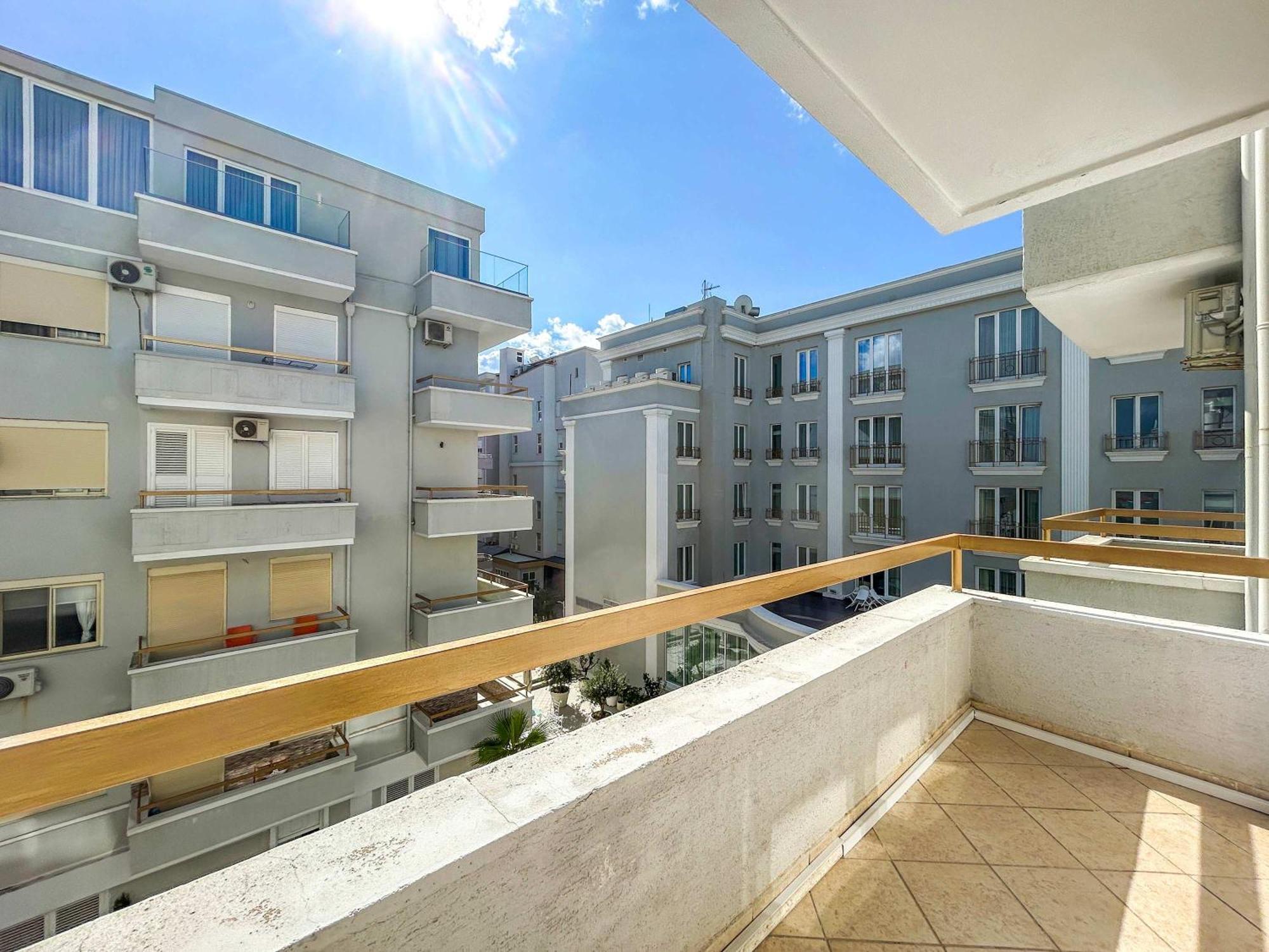 Royal 520 Apartamento Durrës Exterior foto
